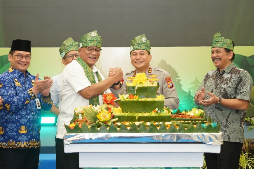 Mapolda Riau Jadi Contoh, Menteri LH Dukung Green Policing