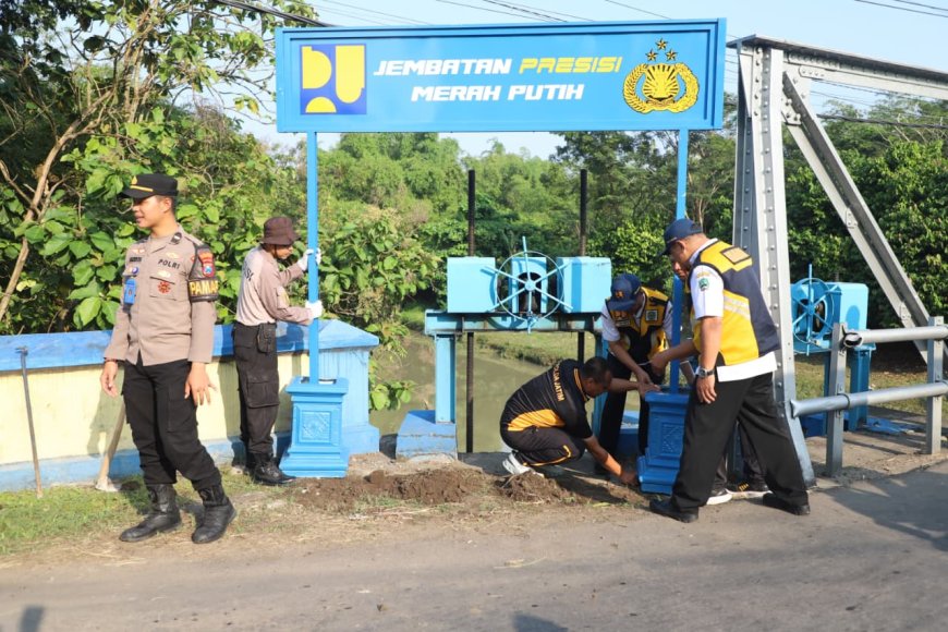 Jembatan Mangge Kembali Kokoh, Warga Rasakan Manfaatnya