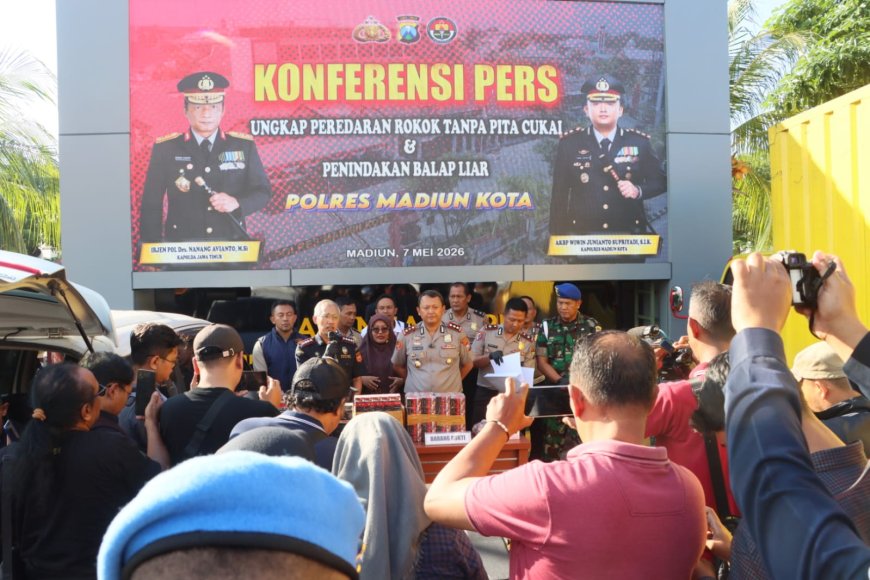 Jutaan Rokok Ilegal Diamankan Aparat Kepolisian